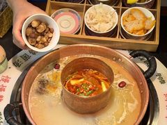 -菌自由丨野生菌火锅特色庭院餐厅(丽江古城店)