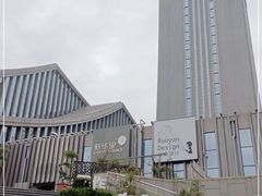 -新华里咖啡书吧(新华书店小寨店)