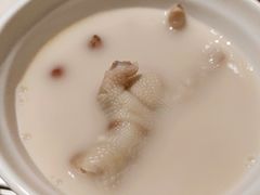 花生眉豆煲凤爪-柴门头啖汤·经典川菜·慢火汤品(锦城万达店)