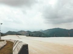 -浙东第一尖雪山欢乐谷