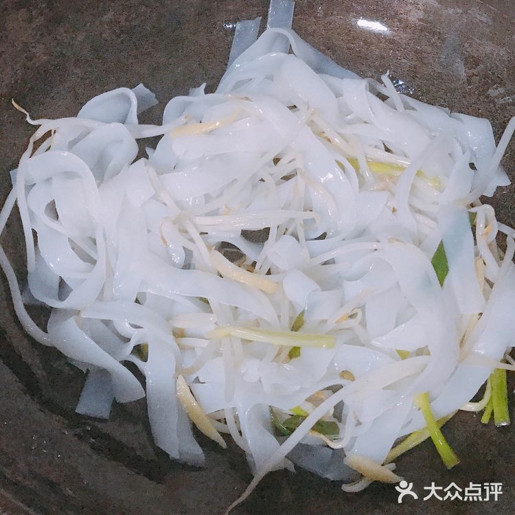 简单易做还能健脾养胃的干炒牛河