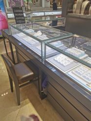 -明牌珠宝(新百店)