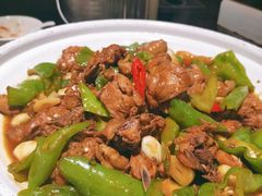 东口生炒小公鸡-东口码头·烧鸽子·鱼头泡饼·地方菜(金鹰悦城店)