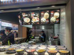 -八一路好吃街(雨田商务大厦店)