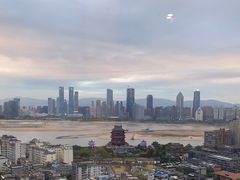 -东方豪景花园酒店·怡景旋转餐厅