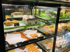 -星巴克臻选(莘庄仲盛店)