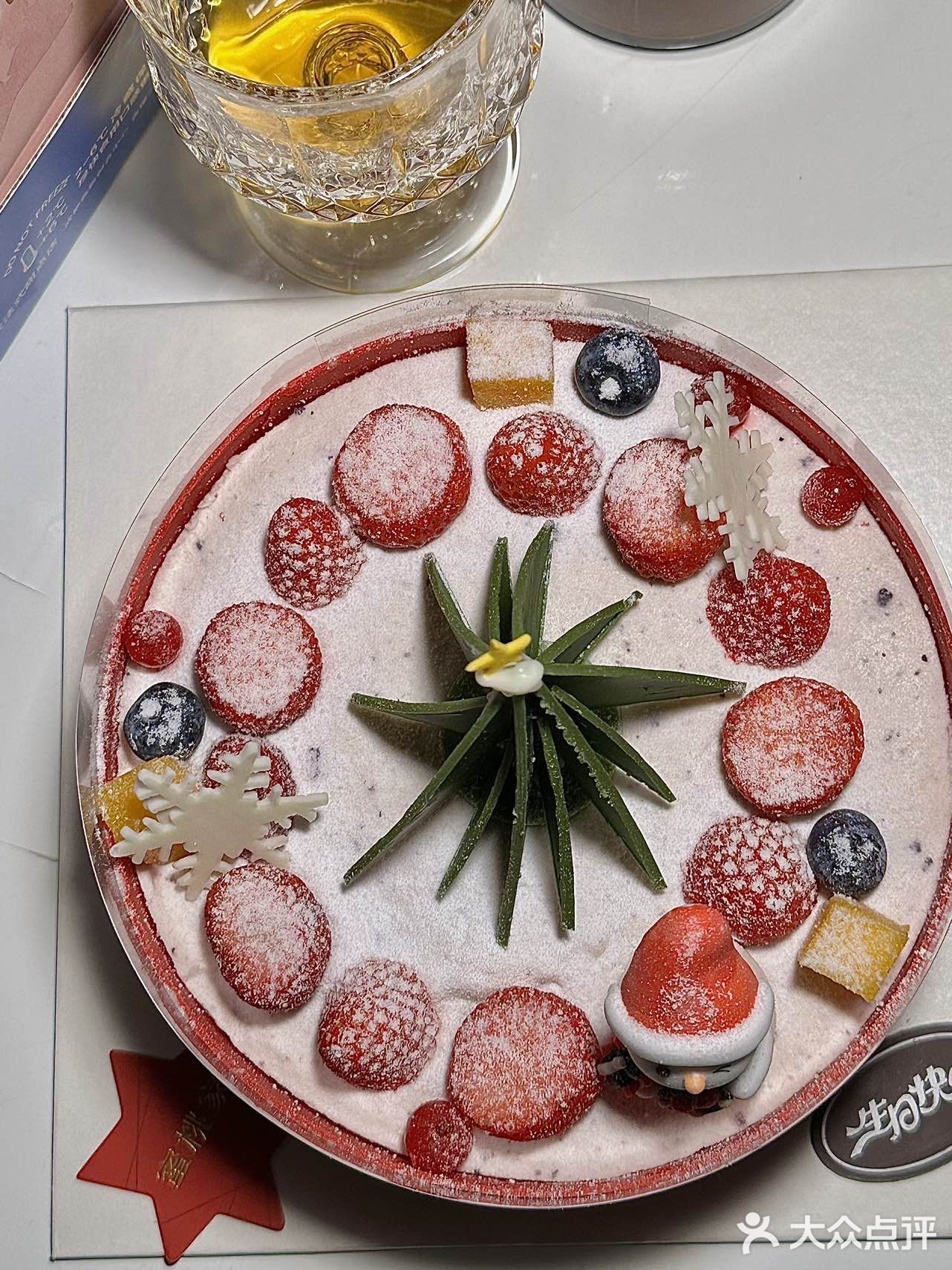 惊喜感满满的圣诞蛋糕🎄