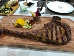 果木烤长战斧牛排-悦享绿山墙西餐厅