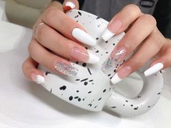 -槿里日式美甲工作室