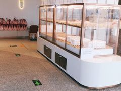 面包甜点陈列柜-奈雪的茶(中粮祥云小镇店)