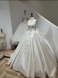 -予白婚纱礼服馆