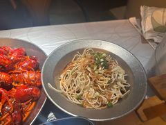 -巴厘龙虾·榜首油焖大虾(音乐学院·沿江酒馆店)