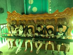 -蓝精灵乐园·世茂精灵之城主题乐园