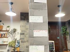 -蓝壁虎咖啡酒馆