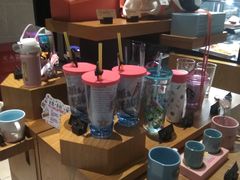 零售区-星巴克(新达汇三林店)