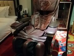 -喜鹊愉家酒店(郑州曼哈顿博览中心地铁站店)