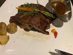 果木烧谷饲雪花牛扒配法芥-绿茵阁(体育西分店)