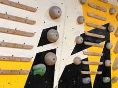 -问山MountQuest攀岩馆