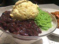 猫山王榴莲红豆煎蕊-关夫人餐厅(阳光广场店)