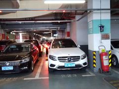 -嘉亭荟城市生活广场-停车场