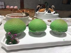 翡翠柚蓉酥皮包-十二粤味·顺德菜·烧鹅点心(五四广场店)