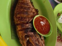 -明记烧鱼美味店