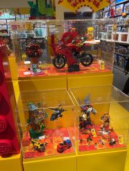 -乐高授权专卖店(岭南站NOVA店)