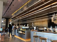 -星巴克臻选(上海虹桥新天地三店)