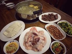 -阿汉名材老鸡汤饭店(金鸡岭店)