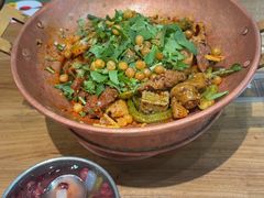 -成都你六姐·牛肉冒菜(信泰中心商场店)