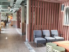 等位区-星巴克(张家港谷渎港店)