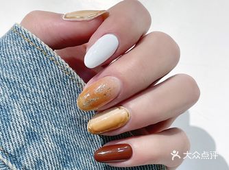 秋冬美甲安排上️太显白啦