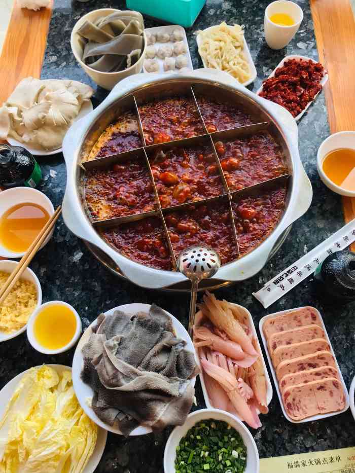 福满家老字号江景火锅-"菜品非常的好,而且分量非常的足,菜品非常.
