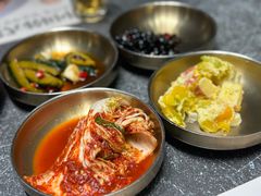 -草家酱蟹炭火烤肉店(珲春南路二店)