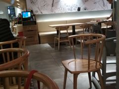 大堂-必胜客(大梅沙8号仓店)