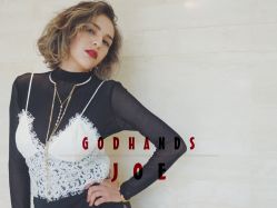 -God Hands发型设计复古会所