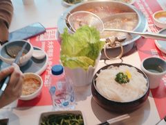 -左庭右院鲜牛肉火锅(金山万达店)