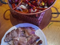 -隔壁老王·家常云南菜(花巷店)