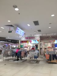 -孩子王(静安大融城店)