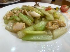 西芹炒鲜鱿-东江海鲜酒家(艺都分店)