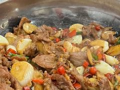 -湖南人家湘菜馆(镇江路店)