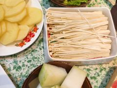 -肖婷姐大铁锅重庆火锅(南湖店)