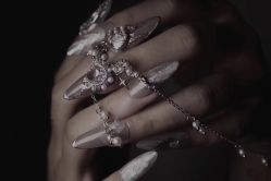 -Miss·A日式美甲美睫