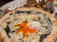 黑松露披萨-IL TEATRO 精品意大利餐厅