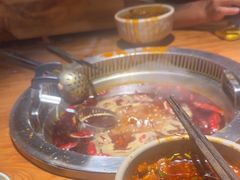 -城墙拐拐火锅(三峡广场黑金冠店)