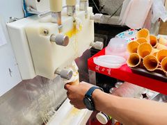 -古老冰山特色冰淇淋店(艾提尕尔店)