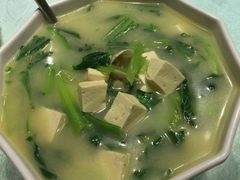 -赶海部落海鲜城(海阳路店)