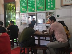 -老乌家特色小炒泡馍(大皮院店)