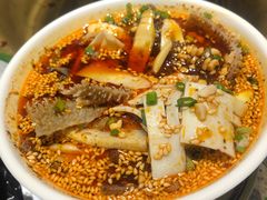 -沪小二炭火蛙锅(淮海中路美食不夜城店)