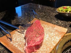 精选澳洲和牛纽约客牛排-老乾杯和牛烧肉(王府中环店)